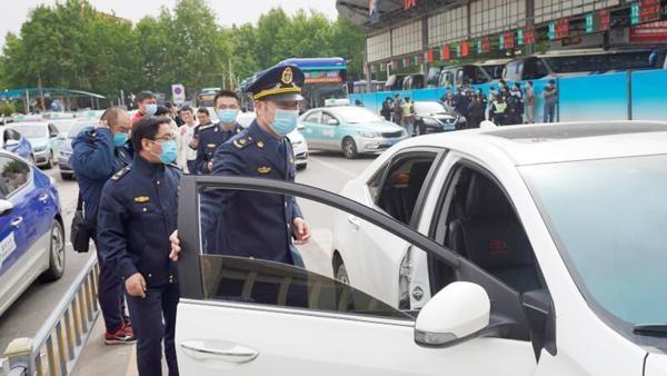 济南市启动“一案双罚”机制对违规约车平台进行处罚